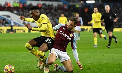 Callum Hudson-Odoi vượt Arjen Robben để lập kỷ lục mới cho Chelsea
