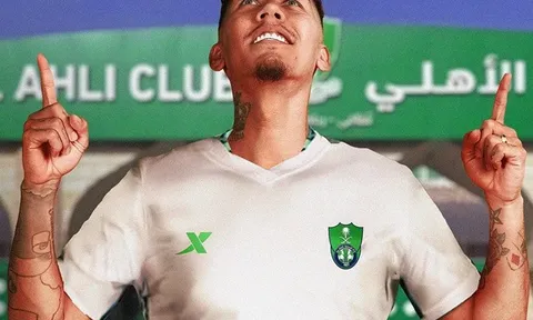 Here we go! Cựu sao Liverpool cập bến Al Ahli