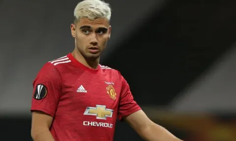 Flamengo muốn M.U giảm giá Pereira