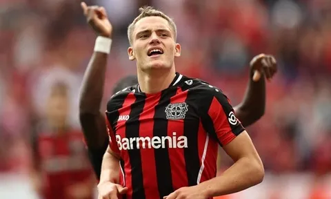 Được Bayern theo đuổi, thần đồng bóng đá Đức lên tiếng