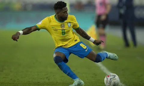 Fred 'hóa rồng' trên ĐT Brazil