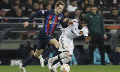 Fred là khác biệt của MU trước Barca