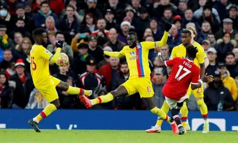 Fred tiếp tục thăng hoa, Man Utd khởi đầu thuận lợi với Rangnick