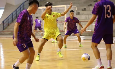 Vừa tới Thái Lan, ĐT futsal Việt Nam lao ngay vào tập luyện