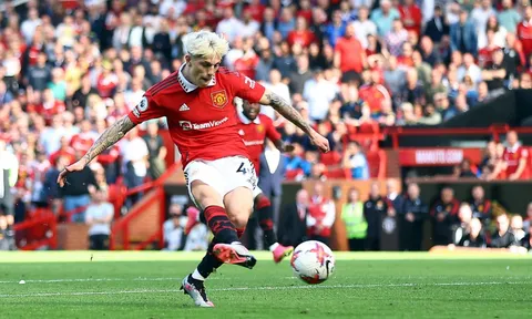 Man Utd khiến tất cả việt vị vụ Alejandro Garnacho