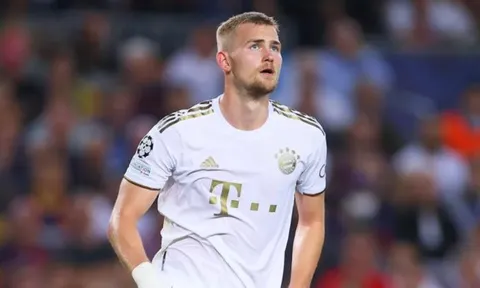 PSG hỏi mua trung vệ của Bayern