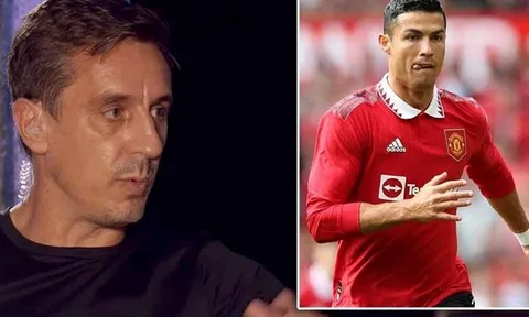 Gary Neville muốn Ronaldo ở lại Premier League