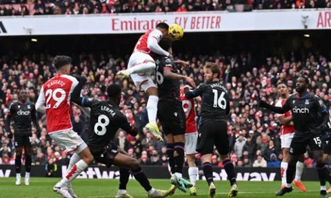 Nút thắt cố định, Arsenal hủy diệt Palace trong trận cầu 5 bàn