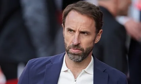 Gareth Southgate ra "tối hậu thư" cho Ben White