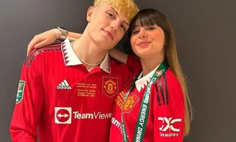 Garnacho có con ở tuổi 18
