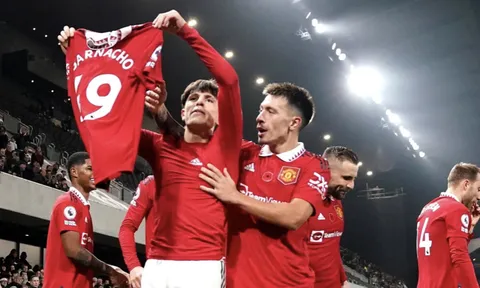 Garnacho sẵn sàng thay thế Ronaldo tại MU
