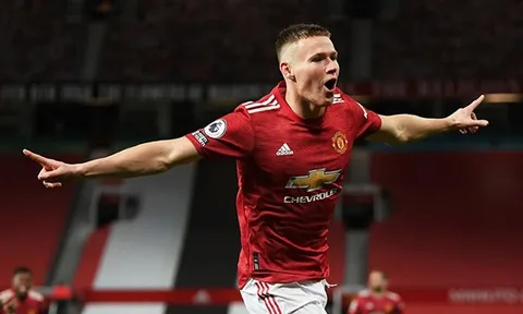 Gary Neville so sánh McTominay với 2 huyền thoại của Man Utd