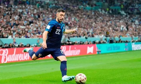 Gary Neville khen ngợi ngôi sao Croatia được M.U theo đuổi