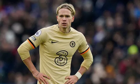Gây thất vọng, bom tấn Chelsea đứng trước quyết định tương lai