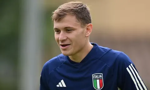 Gerrard, Carragher nói gì về Barella?