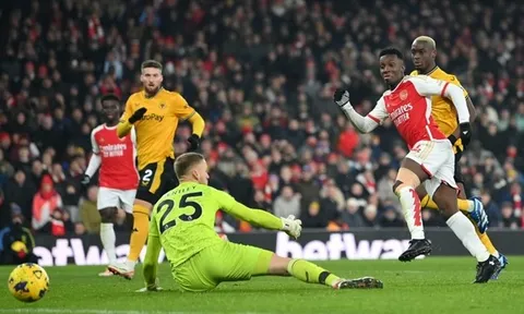 Muốn vô địch, Arsenal không thể mãi phung phí cơ hội