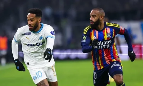 Aubameyang lo lắng cho người đồng đội cũ