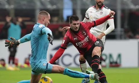 Luka Jovic lập cú đúp, AC Milan thắng dễ Cagliari
