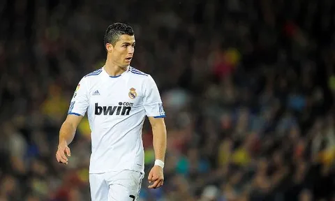Ronaldo dùng 3 chức vô địch C1 với Real để cổ vũ đồng đội M.U