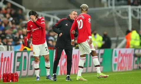 Neville dự đoán vị trí của M.U dưới thời Rangnick