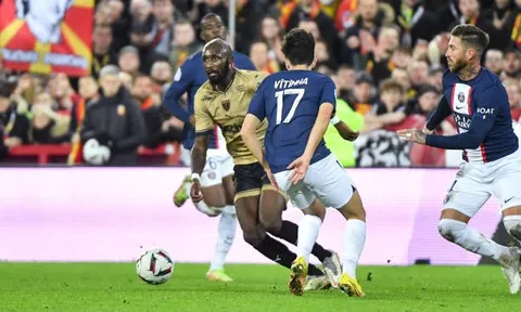 Hạ PSG, HLV Lens gửi lời tuyên chiến đến toàn thể Ligue 1