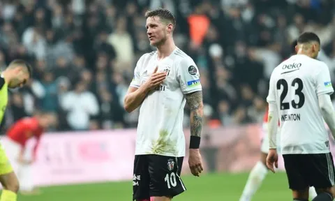 Tân binh cuối cùng của Man Utd sau Wout Weghorst