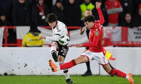 Ten Hag sắp trình làng "vũ khí mới toanh" trên hàng công M.U