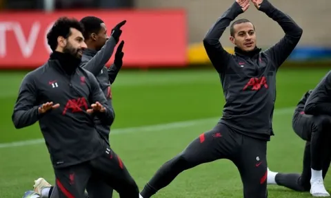 3 ngôi sao trở lại, Liverpool cực mạnh trước giai đoạn "leo núi"