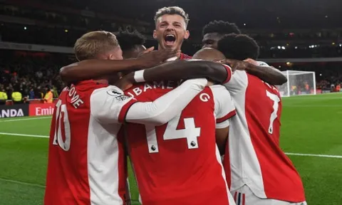 Thắng dễ Aston Villa, Arsenal tiến sát Top 4