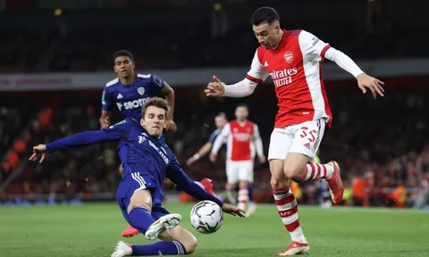 Sao trẻ Arsenal được so sánh với huyền thoại Ronaldo