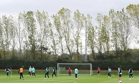 Đến thăm sân tập Arsenal, Ferdinand nhận ra điều đặc biệt