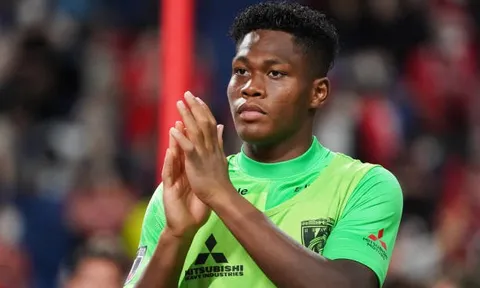 NÓNG! Man Utd nhắm ngôi sao người Nhật Bản