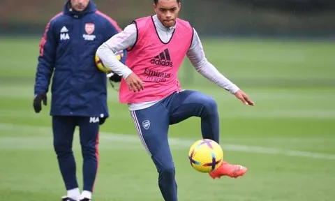 Arteta gọi tài năng top đầu nước Anh đấu Chelsea