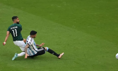 Messi và 3 cầu thủ Argentina tệ nhất trước Saudi Arabia