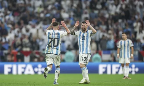 Arsenal xem xét ký 'một trong những cầu thủ hay nhất World Cup'