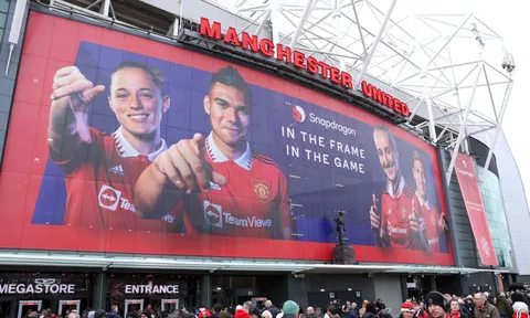 Sheikh Jassim phán 1 câu xanh rờn về Glazer và Man Utd