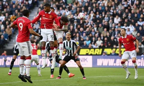 "Khao khát của Solskjaer" khiến Ten Hag ôm hận