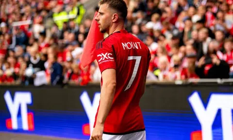 Bỏ "báu vật" lấy Mason Mount, M.U giờ có tiếc?