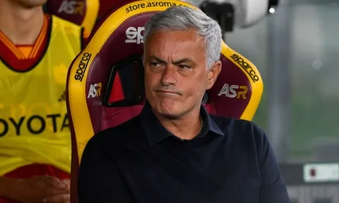 Mourinho: 'Nếu làm vậy, tôi sẽ bị cấm chỉ đạo 10 trận'