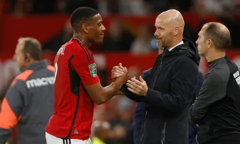 Erik ten Hag "bó tay" với Anthony Martial