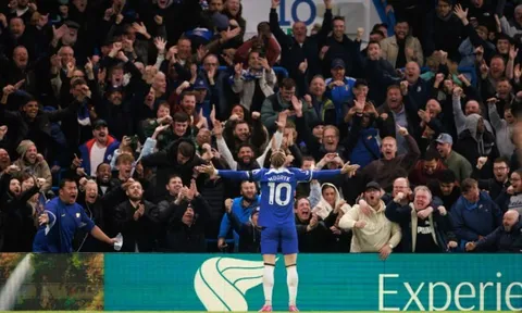 "Mudryk nên xấu hổ khi ăn mừng bàn thắng vào lưới Arsenal"