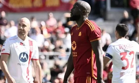 Thắng nghẹt thở, Roma vươn lên thứ 6 Serie A