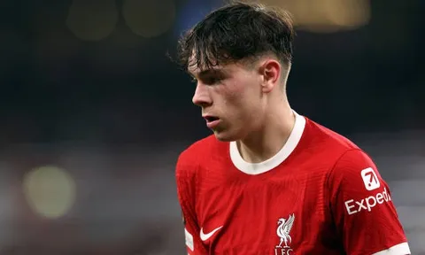 Luke Chambers không tin mình được Klopp trao cơ hội ra mắt