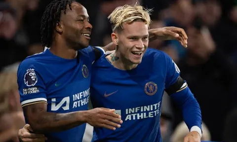 Chelsea ra quyết định tàn nhẫn với Mykhaylo Mudryk và Raheem Sterling