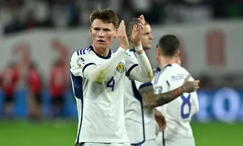 Scott McTominay nổi đóa: 'Một sự ô nhục'