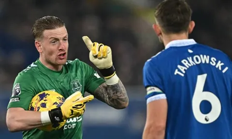 Jordan Pickford tự tin trước cuộc đối đầu Manchester United