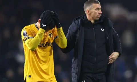 2 cú hích cùng lúc đến với Arsenal