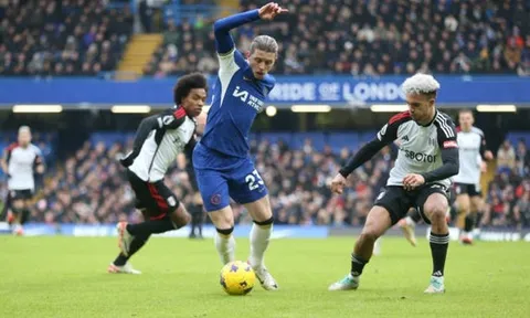 Chelsea “tiến thoái lưỡng nan” vì Conor Gallagher