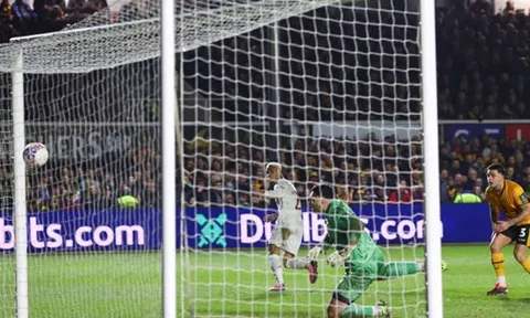 Antony tuyên bố đanh thép sau khi giải hạn