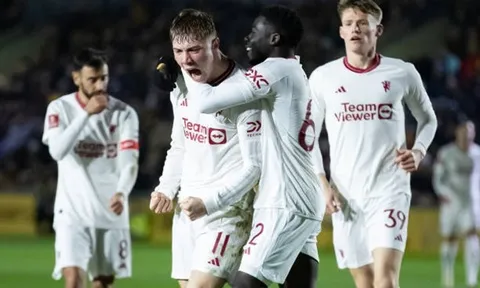 Alan Shearer ca ngợi sao M.U: "Cậu ấy không bao giờ dừng lại"